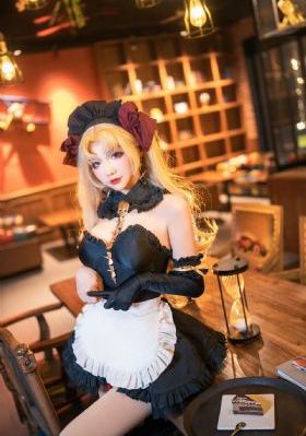 聊齋三姐妹喜欢的書生漫畫