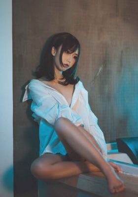 姐姐的丈夫中字頭